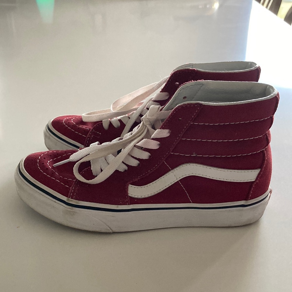Maroon Suede High Top Sk8-Hi Vans Size 6